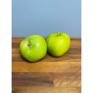 Apples- Bramley each