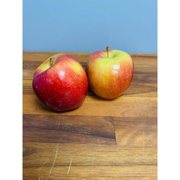 Apples- Braeburn (each)